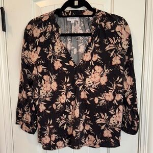Evereve Black Floral Women's Top Size Small
